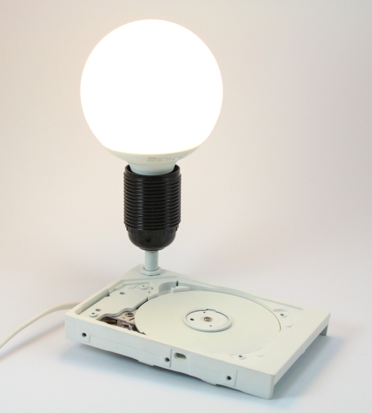 Lampa Hard-Disk Alb